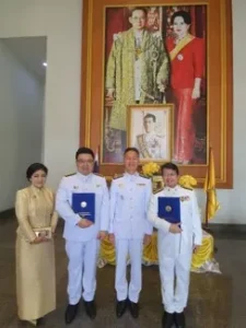 รับตำแหน่งผู้พิพากษา